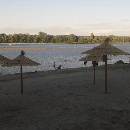 Smokvica شقة Stari Slankamen